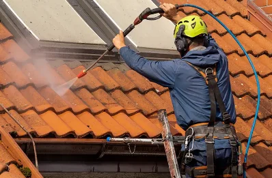 Démoussage et hydrofuge de toiture à Vendelles